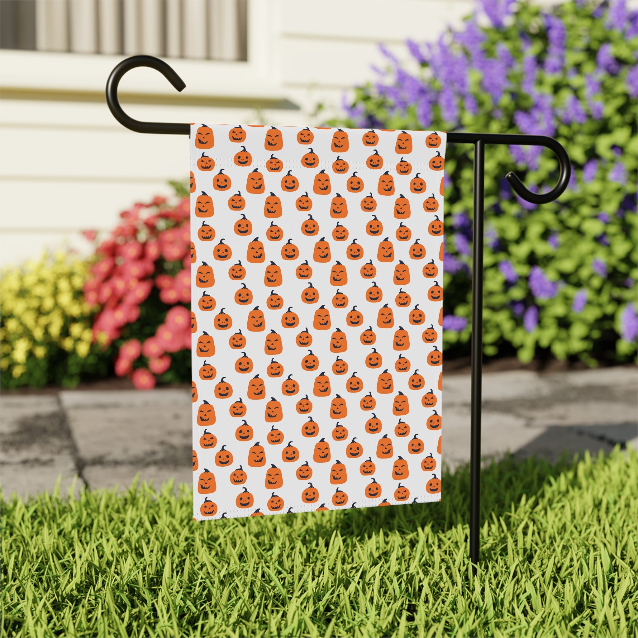 Halloween Pumpkin Pattern Garden Flag — Cute Jack-O'-Lantern Outdoor Banner